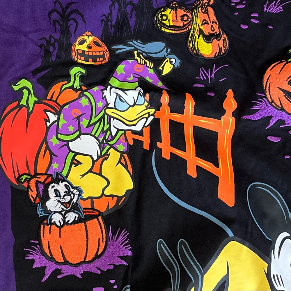 🎃👻🚢 Disney Cruise Line Halloween Short Sleeve T-Shirt - Various Sizes - NWT - Picture 5 of 13